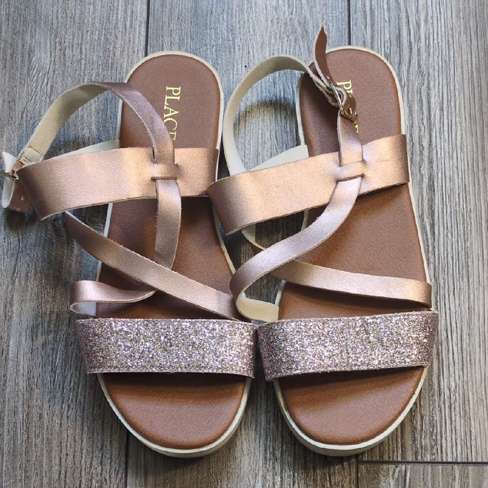 5/$25 The Children's Place Sandals Size 4